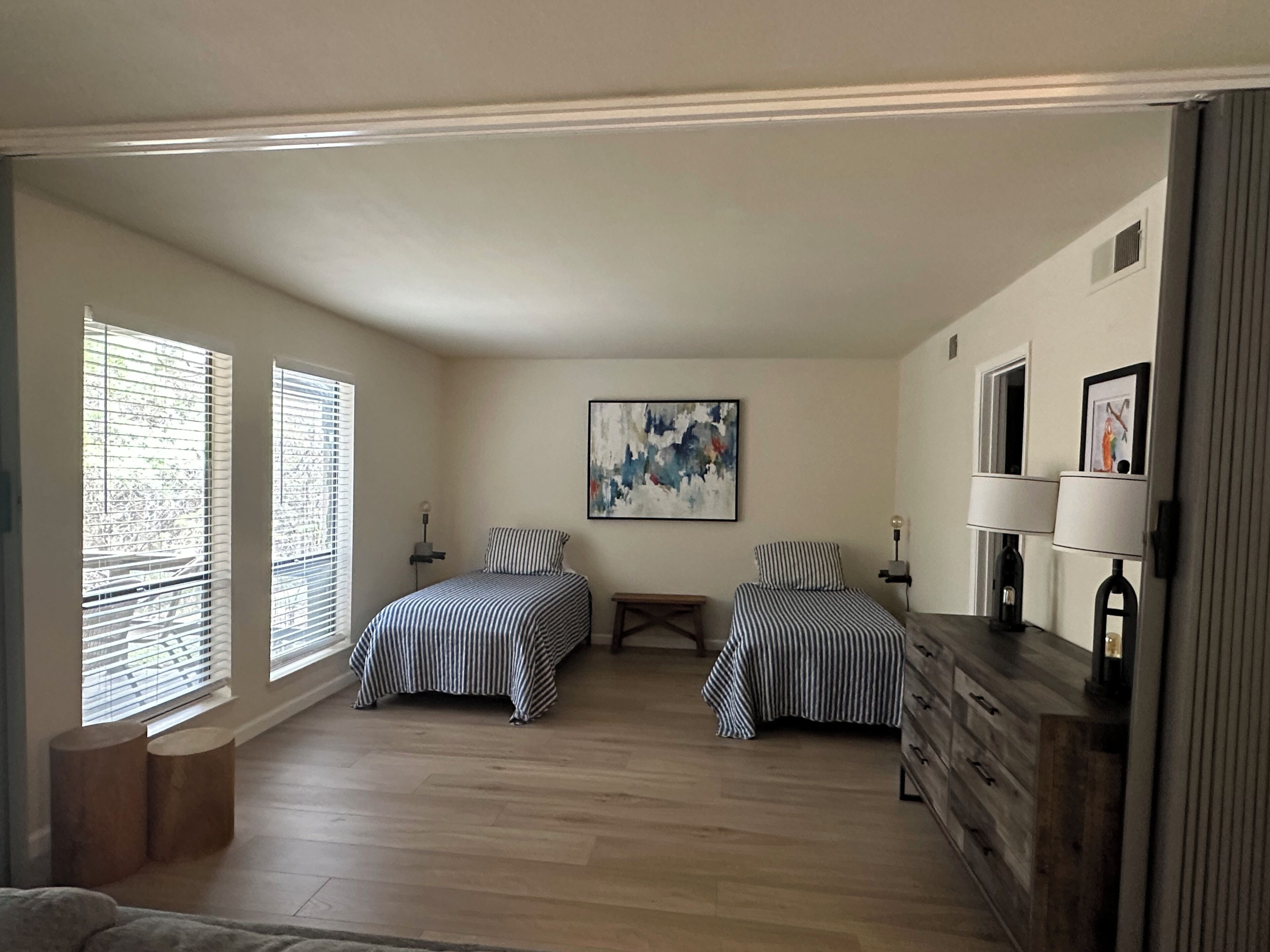 2 bedrooms, WiFi, bed sheets