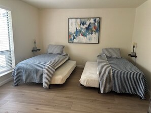 2 bedrooms, WiFi, bed sheets