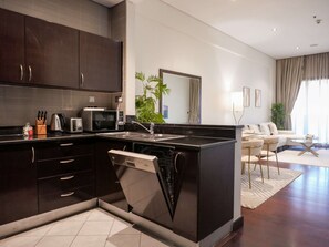 Apartment | 1 bedroom, Internet - Elegant 1BR Full Palm View Apartment at 5 Resort (Dubai)