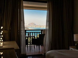 Apartment | 1 bedroom, Internet - Elegant 1BR Full Palm View Apartment at 5 Resort (Dubai)