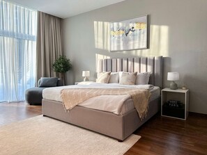 Apartment | 1 bedroom - Upgraded 1BR Paradise With Private Garden - Oceana (Dubai)