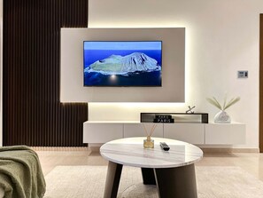 House | 1 bedroom - Upgraded 1BR Paradise With Private Garden - Oceana (Dubai)