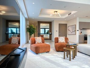 Apartment | 3 bedrooms - Unique Burj Khalifa View 3BR Condo On Top Floor (Dubai)