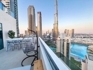 Apartment | 3 bedrooms - Unique Burj Khalifa View 3BR Condo On Top Floor (Dubai)