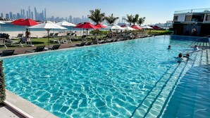 Unclassified image, 2 of 43, button - Cozy Beachfront 1 Bedroom Apartment - The 8 (Dubai)