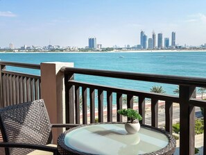 Apartment | 1 bedroom, Internet - Charming Renovated Ocean View 1BR at 5 Resort (Dubai)