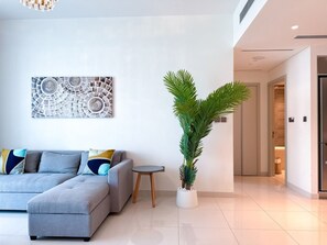 Apartment | 1 bedroom, Internet - Vibrant 1BR Apartment With Marina Ocean View (Dubai)