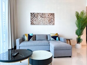Apartment | 1 bedroom, Internet - Vibrant 1BR Apartment With Marina Ocean View (Dubai)