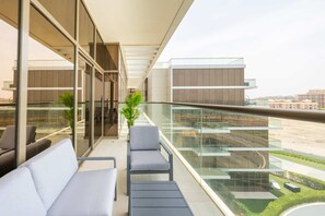 Apartment | 2 bedrooms - Spacious Beachfront 2 Bedroom Apartment - The 8 (Dubai)