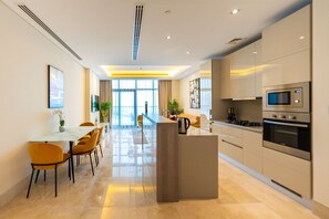 House | 2 bedrooms - Spacious Beachfront 2 Bedroom Apartment - The 8 (Dubai)