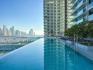 House | 3 bedrooms - Glamorous 3BR With Marina View (Dubai)