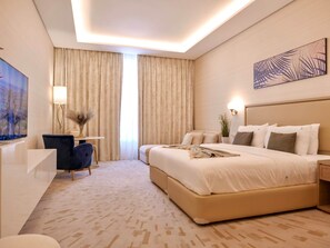 Studio - Bird S-eye View Studio Palmtower (Dubai)