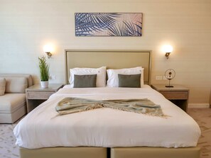 Studio - Bird S-eye View Studio Palmtower (Dubai)