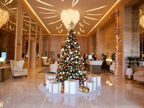 Studio - Bird S-eye View Studio Palmtower (Dubai)