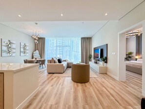 Apartment | 1 bedroom - Renoveted Marina View Apartment in Oceana (Dubai)