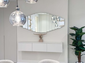 อพาร์ทเมนท์, สูบบุหรี่ได้ | 2 ห้องนอน, อินเทอร์เน็ตความเร็วสูง