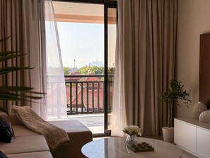 Apartment, Smoking | 2 bedrooms, Internet - Fabulous 2BR in Anantara Resort (Dubai)