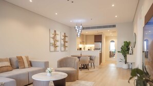House - Stunning Renovated 1BR Apartment at 5 Star Resort (Dubai)