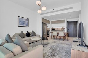 Apartment - Dubai Marina Harbour View 2BR With Beach Access (Dubai)