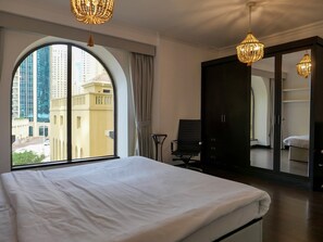 Apartment | 4 bedrooms - Spacious 4BR Duplex With Terrace - JBR (Dubai)