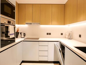 Apartment | 3 bedrooms, Internet - Fresh 3BR Apartment in 5-star Resort (Dubai)