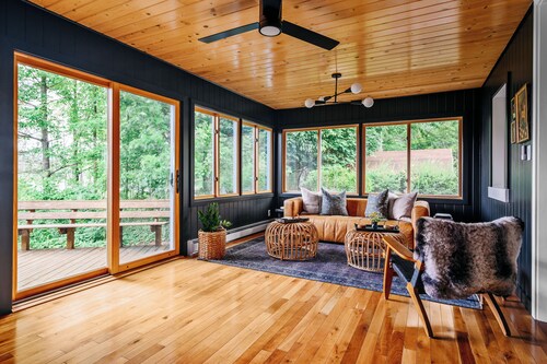 Stillwater Cottage - lakefront with chefs kitchen, fireplace, firepit