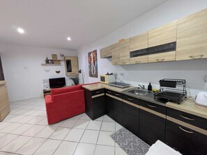 Apartemen, 1 kamar tidur, balkon, pemandangan kota | Interior