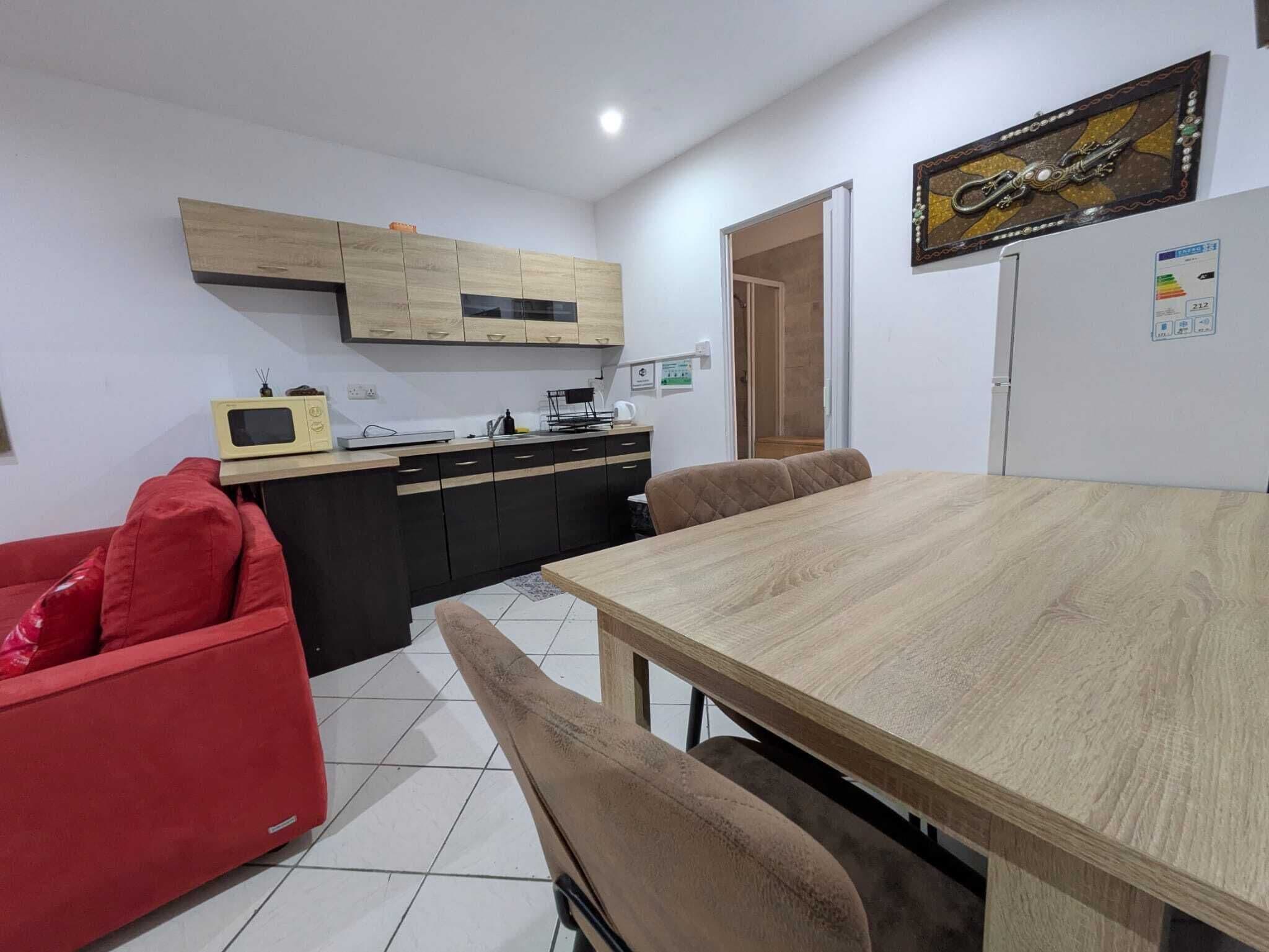 Appartamento, 1 camera da letto, balcone, vista città | Ristoranti