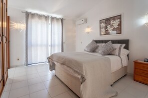 3 bedrooms - Carosim Quiet Location Close to Beach Private (Lagoa)