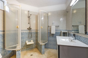 House | 2 bedrooms
