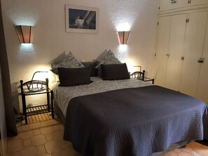 Apartment | 1 bedroom - 6 Centeanes Clifftop Apartment sea Views and st (Lagoa)