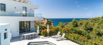 Villa Centeanes Luxury Villa Enviable Position s