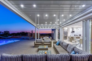 House | 6 bedrooms - Goldeneye Luxury 6 Bedroom Villa With Infinity P (Lagoa)