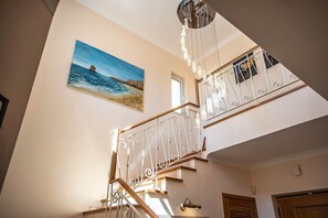 Villa | 3 bedrooms - 174 Gramacho Immaculately Presented Villa With P (Lagoa)