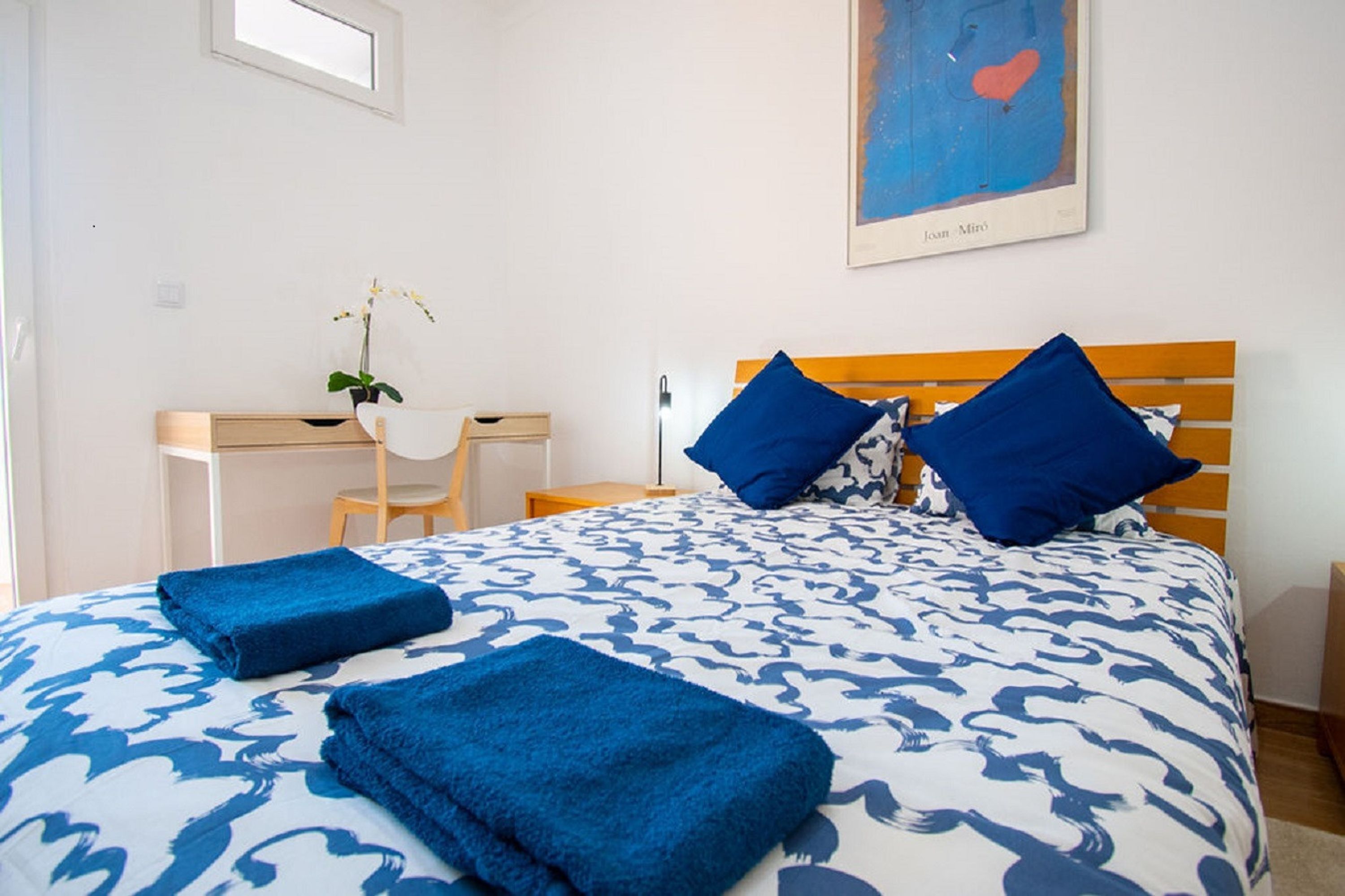 아파트, 흡연 | 1 개의 침실