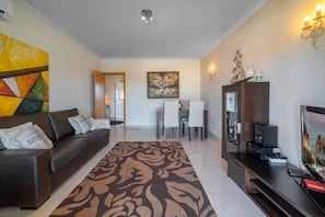 1 bedroom - Lily Fabulous 1 BED APT With Roof Terrace Pool (Lagoa)