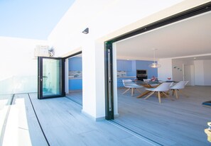 Apartment, Smoking | 2 bedrooms