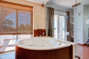 House | 5 bedrooms - Casa Ninho Spacious 5 Bedroom Villa in an Enviab (Lagoa)
