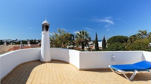 House - Floresta Fabulous Villa Close to Beach and Golf (Lagoa)