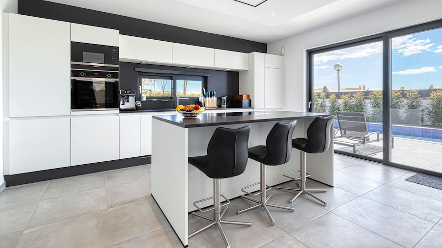 Manatee Modern Luxurious Villa