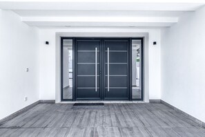 Villa | 6 bedrooms - Ilha do Sol Luxury in an Ideal Location (Lagoa)