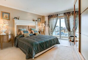 4 bedrooms