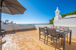 Apartment | 2 bedrooms - Benagil Beachfront in Benagil (Lagoa)