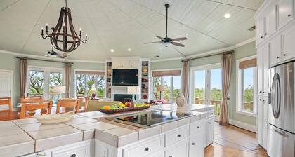 Paradise Found- Stunning Ocean views + Unique Home