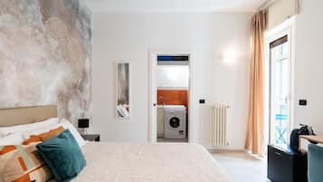 Deluxe Room | Soundproofing, iron/ironing board, free WiFi