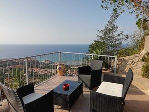 Terrace/patio - Pool, Garden & View, 4 km from Tropea (Calabria)