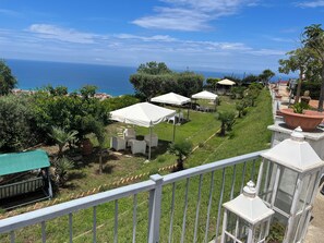 Property grounds - Pool, Garden & View, 4 km from Tropea (Calabria)