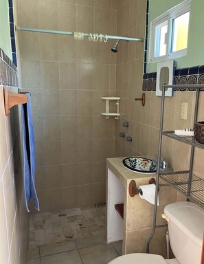 Shower, towels