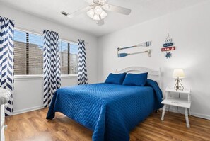 3 bedrooms, iron/ironing board, free WiFi, bed sheets