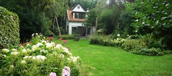 Whispering Woods - Three Bedroom Cottage, Sleeps 4